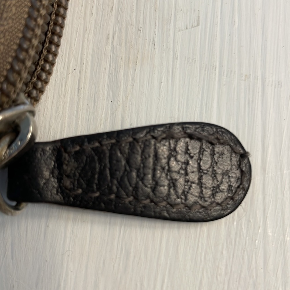 Orla Kiely zip wallet. - Picture 9 of 9